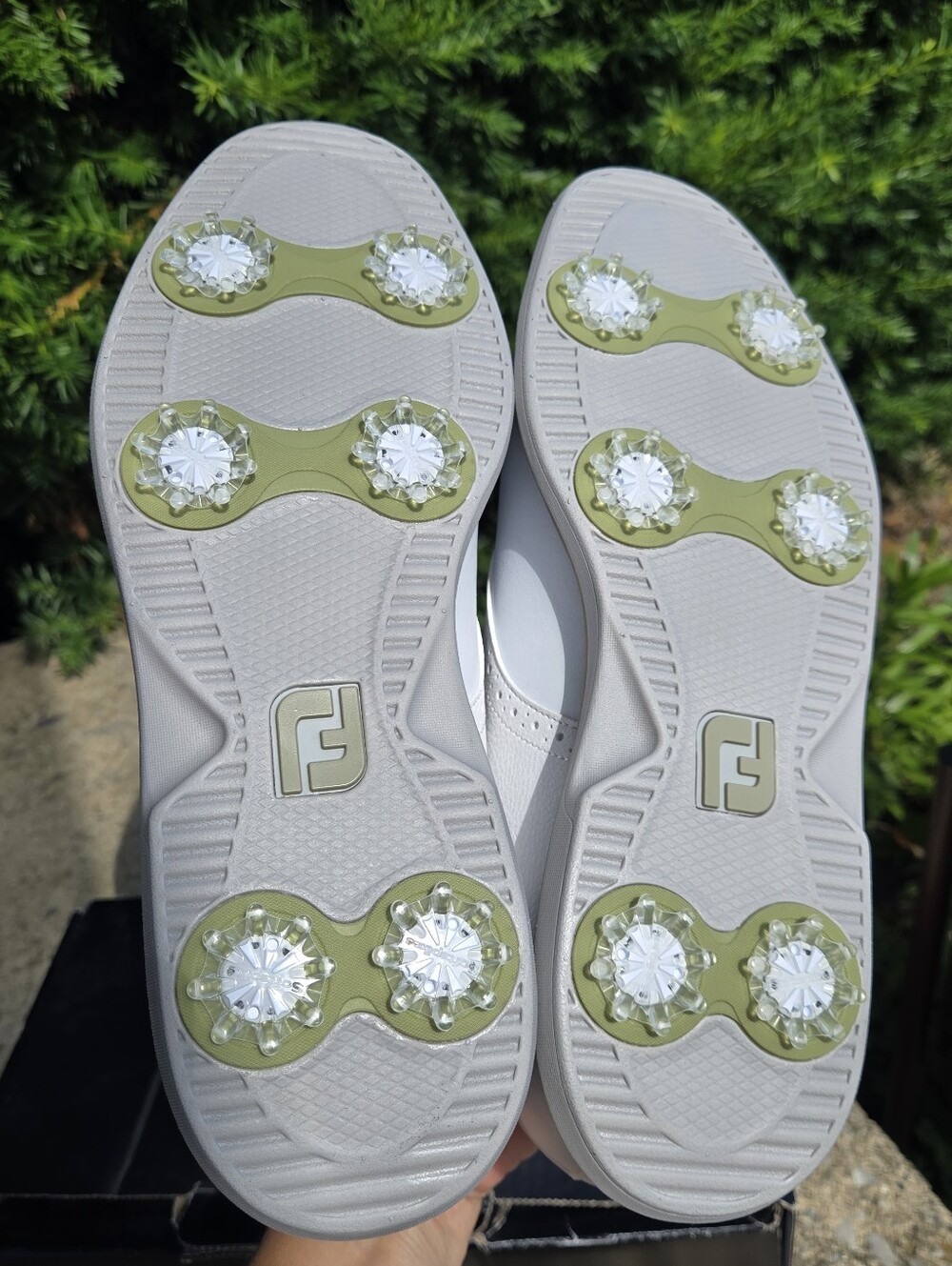 FootJoy Traditions Golf Cleats Women Size 9.5 W White Leather Spiked Shoes - Picture 10 of 10
